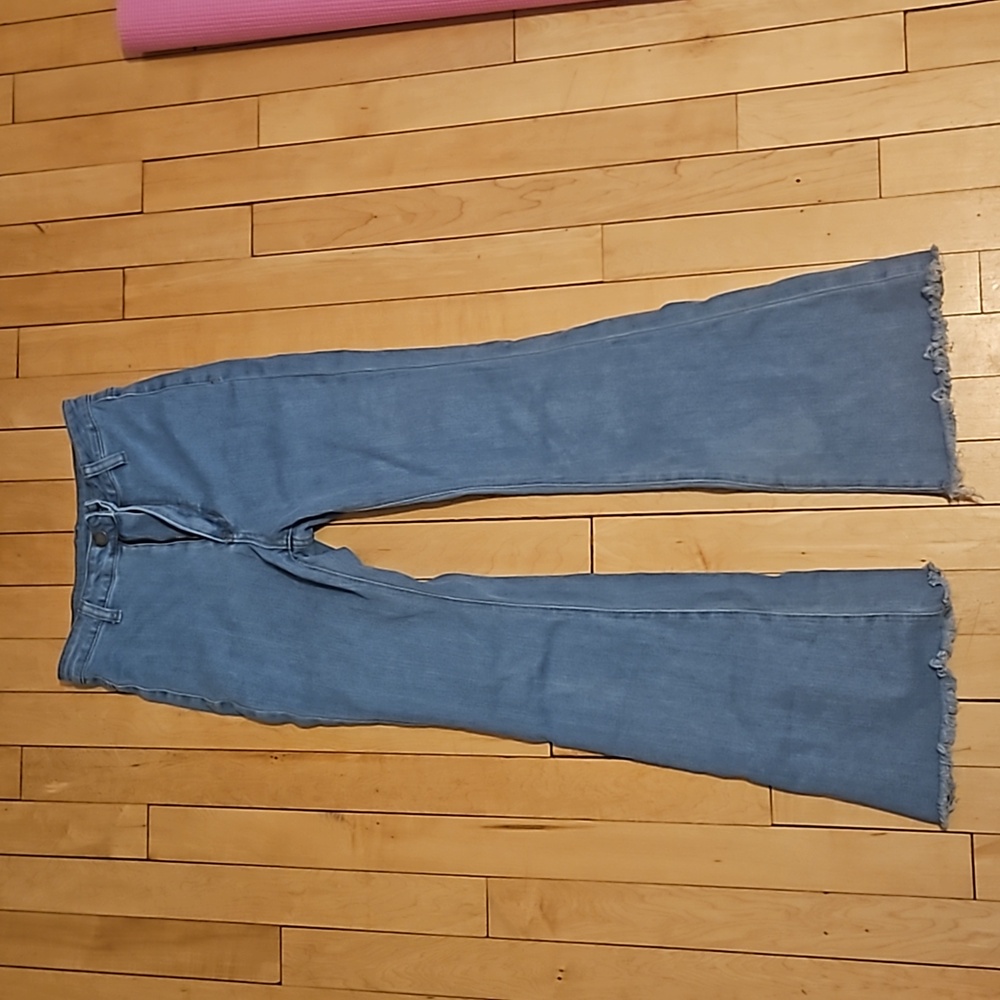 boot cut jeans